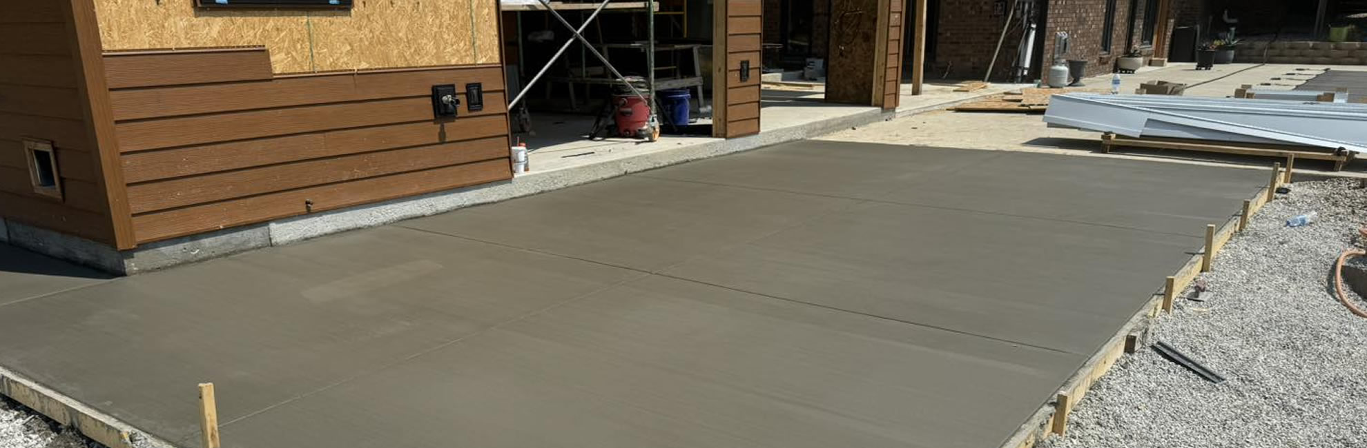 Expert Lawn Care, Concrete & Fencing Services